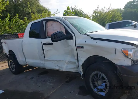 2010 Toyota Tundra Grade 5.7L V8 from USA, damaged, VIN 5TFUY5F14AX118715